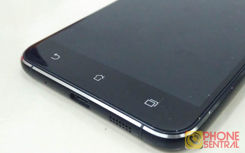 Asus Zenfone 3 lower chin